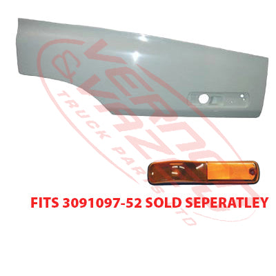 3081011-2 - FRONT DOOR LOWER GARNISH - R/H - 1997- - ISUZU GIGA CVR/CXZ/CXM/EXR 1997-