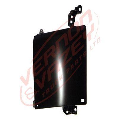 8187024-03 - FRONT CORNER PANEL - W/MLDG HOLE - L/H - TOYOTA DYNA XZU3 / XZU4 2003-2006